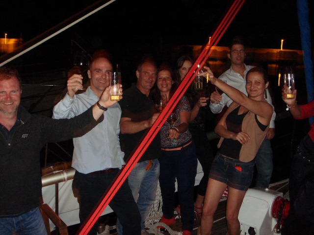 Fiesta en barco despedida de soltero Estepona