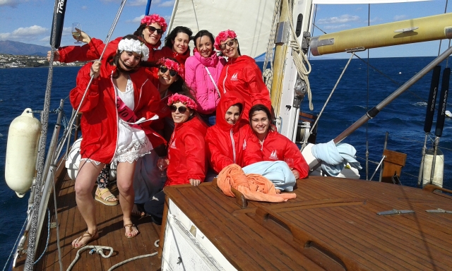 Salida en barco despedida de soltera Estepona
