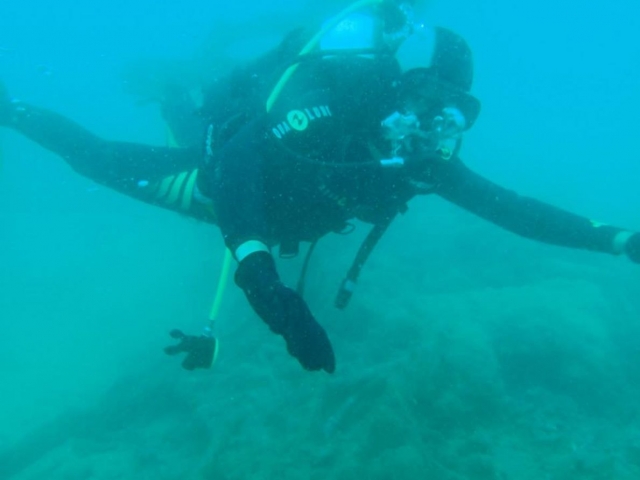  Moving in the water