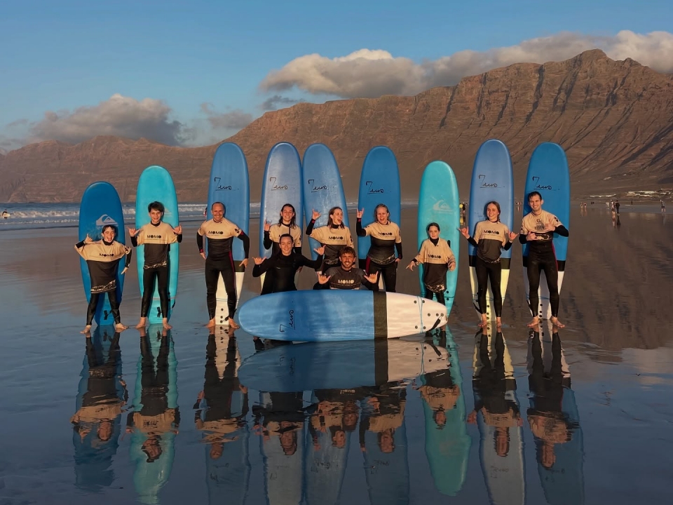 Clases de surf en Famara Clases de surf en Famara