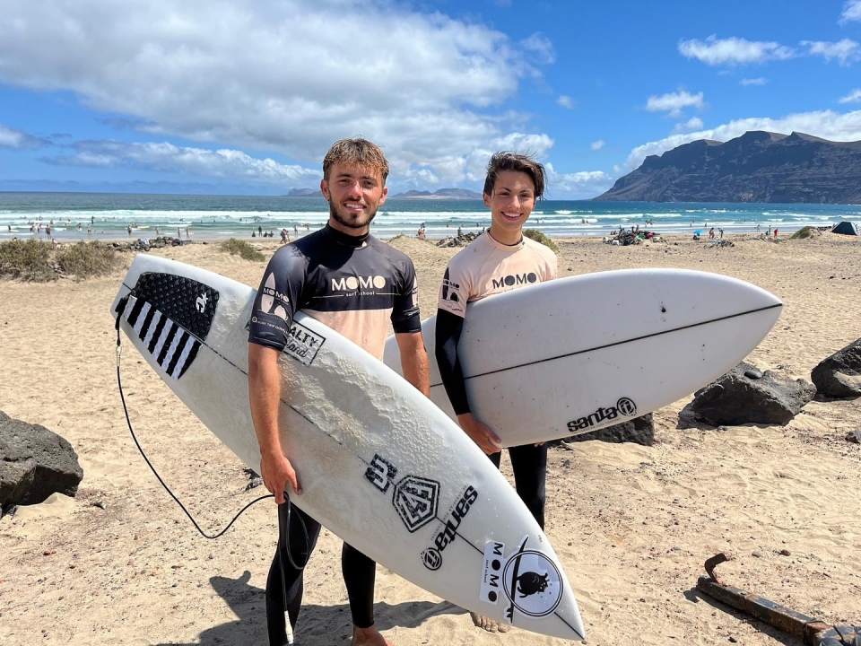  Ready for 4 hours of surf 