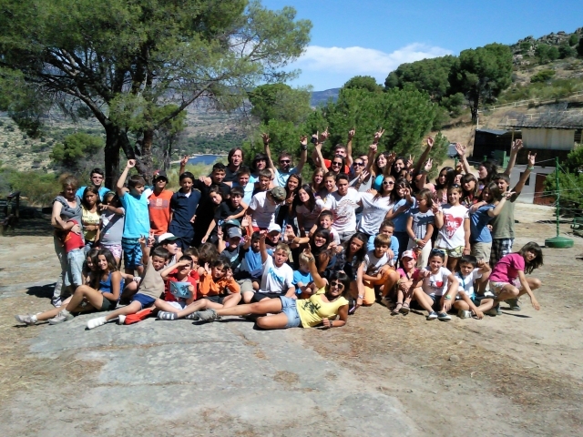 Todo el grupo de campamento