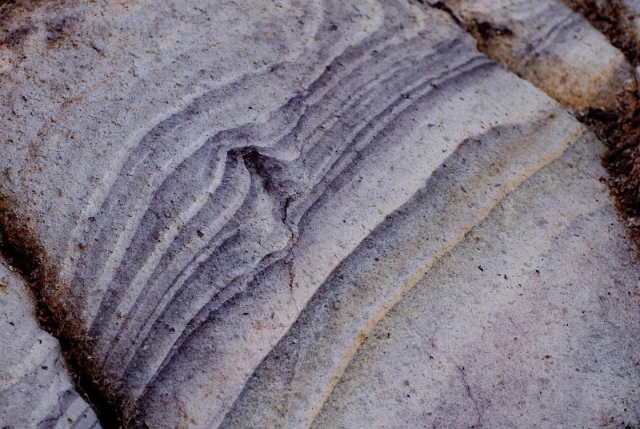 Liesegang rings, Cerro del Cinto 