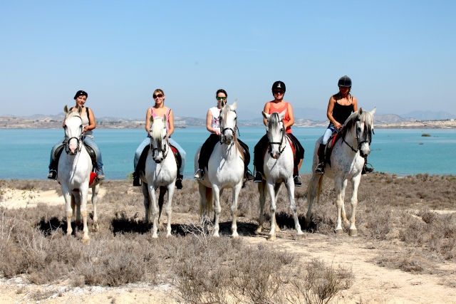 Foto de grupo a caballo