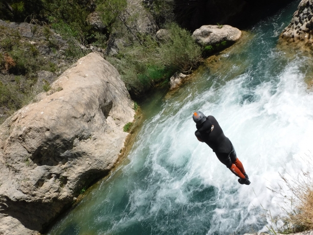  Aquatic ravine of Ventana del Diablo 