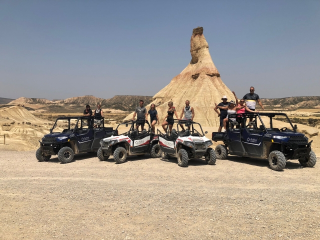 p-9449-polaris-buggy-bardenas-6-plazas-bi-plaza-3-1741877155_17418771862848.jpeg