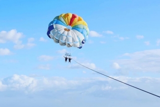 Parasailing+speed boat+crazy sofa Puerto Mogán 40'