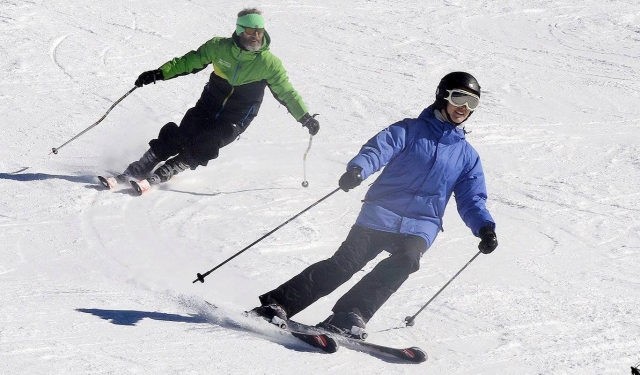  Skiing the slopes of Sierra Nevada 