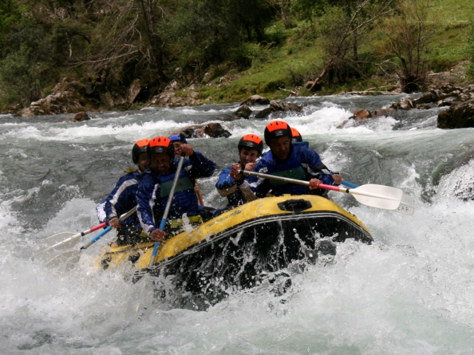 Going down on the raft Going down on the raft