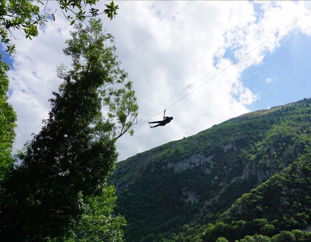 Descent of 2 zip lines, Desfiladero de los Beyos