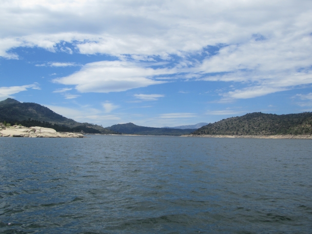 Foto desde el barco del Embalse del Burguillo