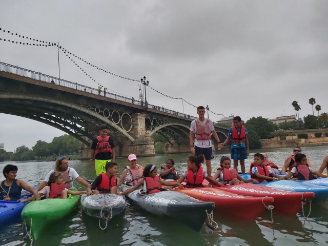  Kayak day in good company