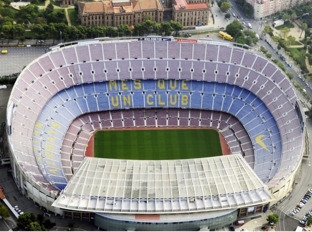  Camp Nou vu des airs 