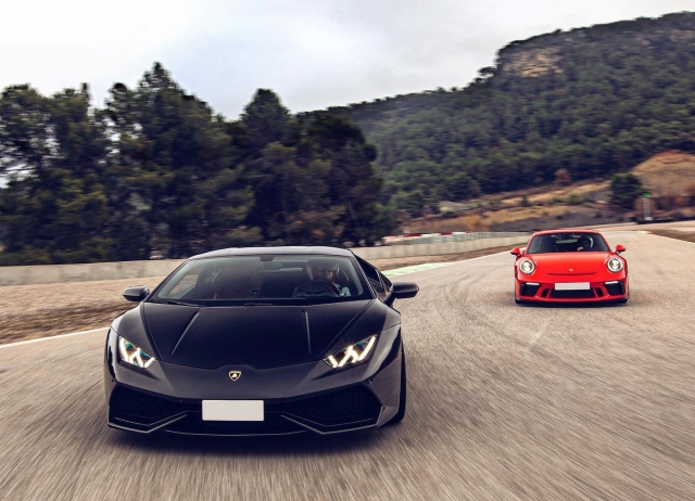 Furacão Lamborghini a toda velocidade 