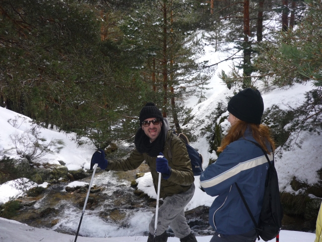  Night snowshoeing outing