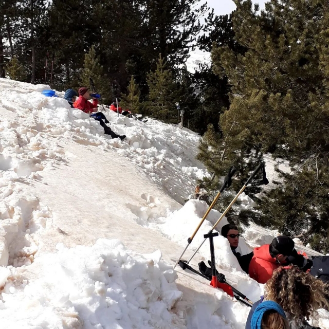  Explorando áreas de neve com as raquetes 