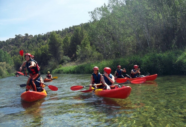  Canoeing in calm waters on the Júcar River 