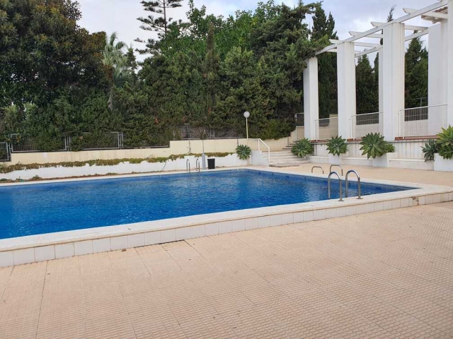  The swimming pool of our hostel 
