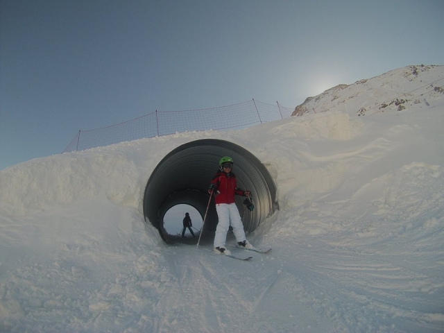  Tunnel im Schnee