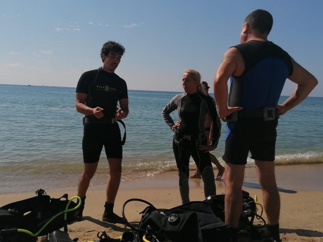  Diving at Masnou
