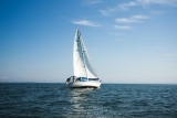 Alquiler velero con patrón + aperitivo Blanes, 4h
