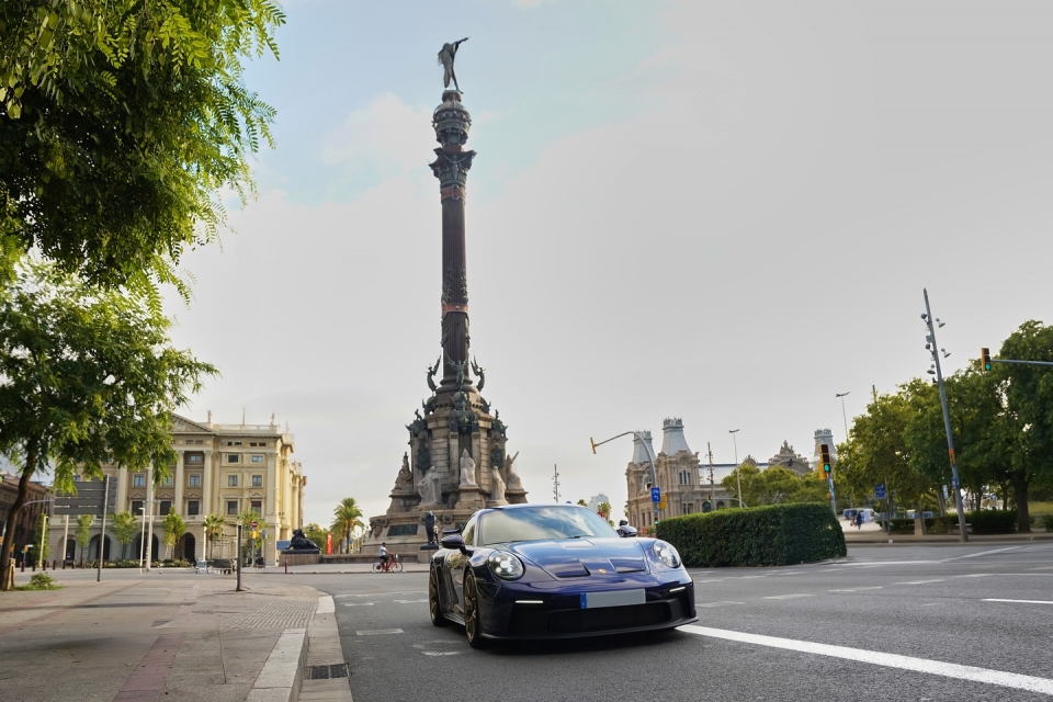 Conduce el Porsche GT3 en el circuito urbano