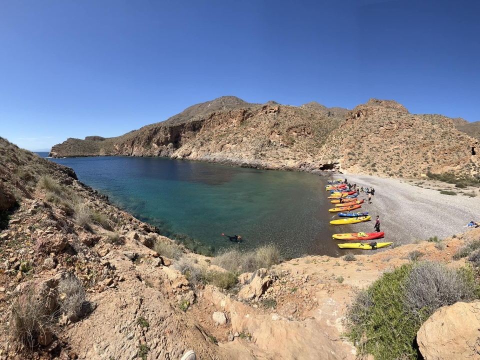 Kayaks a Cala Cerrada Kayaks a Cala Cerrada
