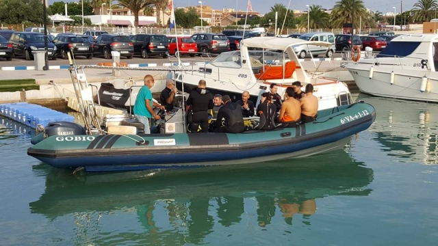  Boot im Basishafen von Canet de Berenguer 