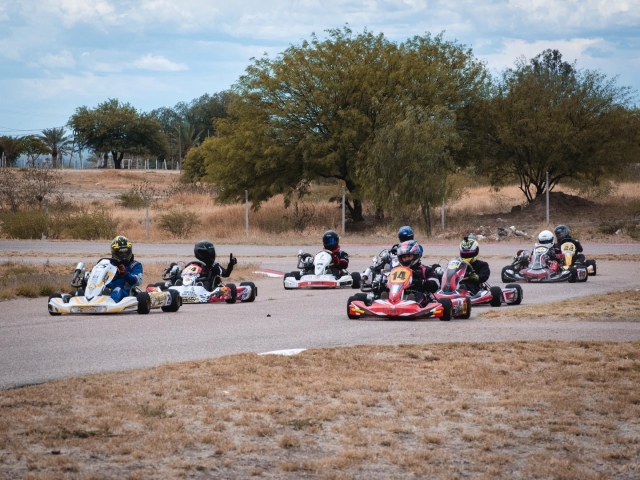  Kart race 