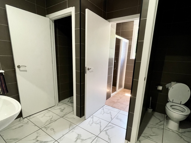 Komplette Toiletten 