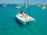 Alquiler catamarán+patrón desde Puerto de Ibiza 8h