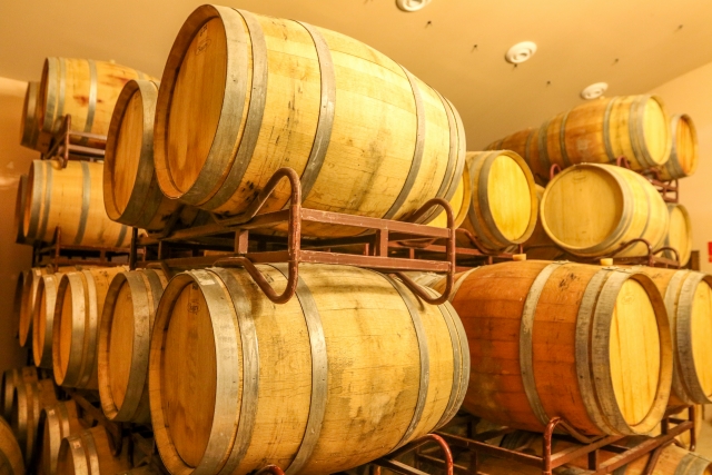  The barrels full of wine 