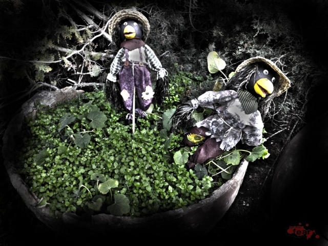  jardinière avec personnages sinueux 