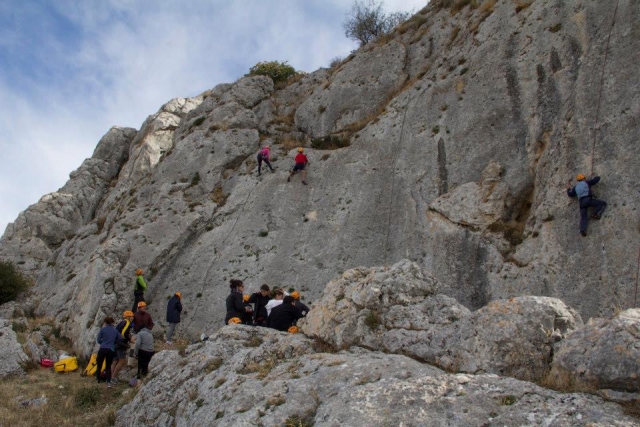  Climbing routes