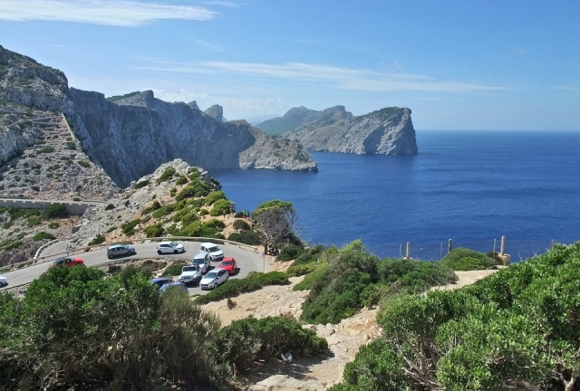  Erkunden Sie die Küste von Mallorca mit dem Boot