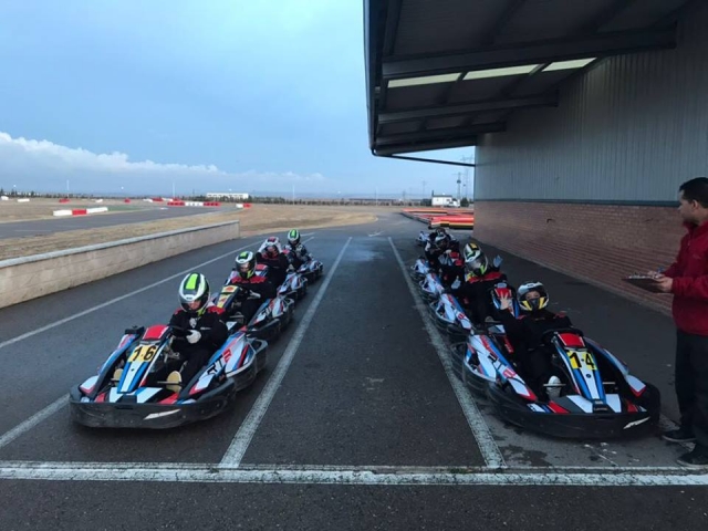  Ready for the karting round in Zuera 