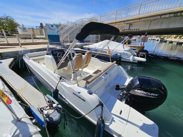 Alquila un barco en Javea