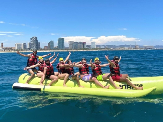  Bananenboot mit Freunden 