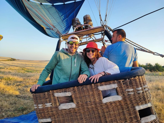 Exclusive balloon flight for couples in Guadarrama