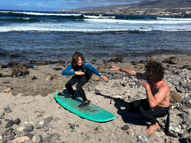 Aprendiendo las técnicas del surf