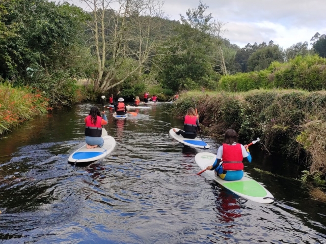 Practicando paddle surf