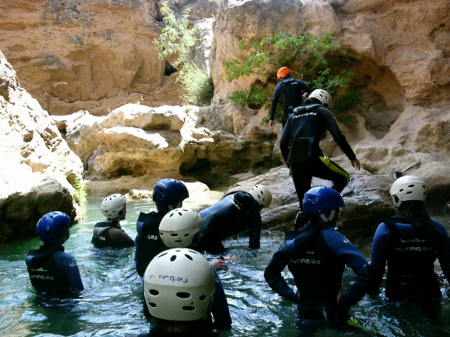  Advancing through the ravine 
