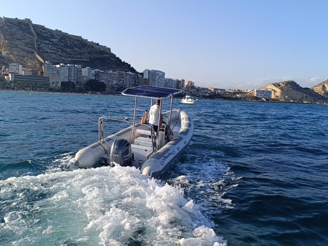 En lancha de Alicante a Tabarca