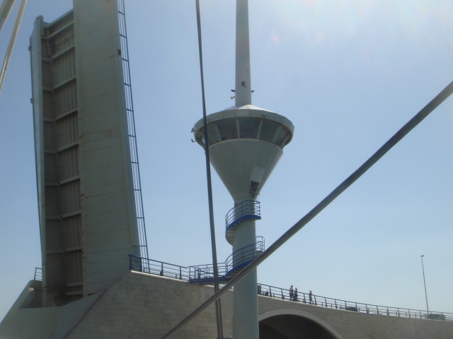  Kontrollturm der Zugbrücke. 