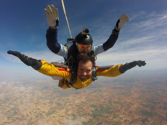  enjoying the free fall 