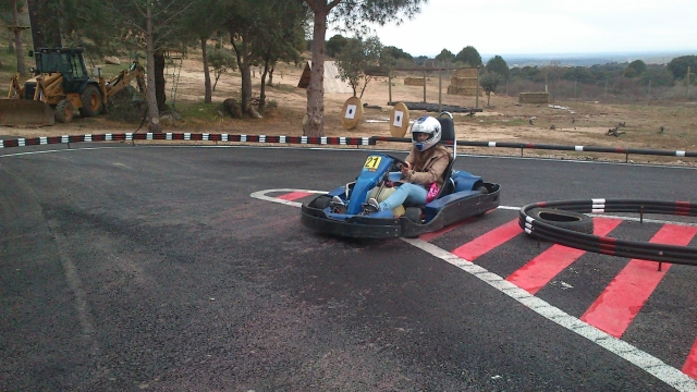  Taking the curve with the kart