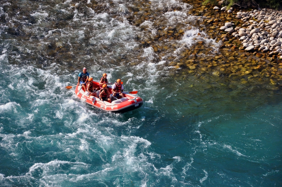  Rafting in the Esera 