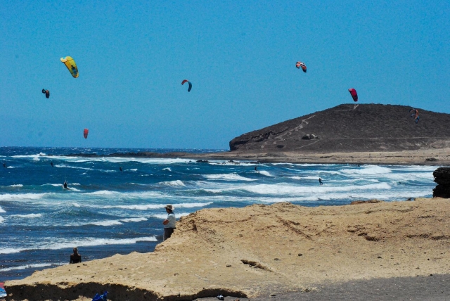  Kitesurfing in the Canary Islands 