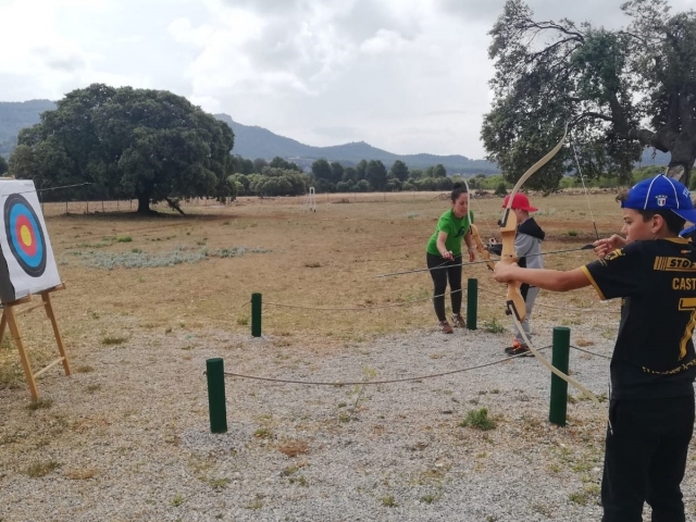  Profitez du tir à l'arc dans le camp 