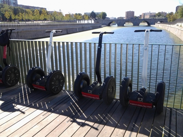  来马德里骑赛格威